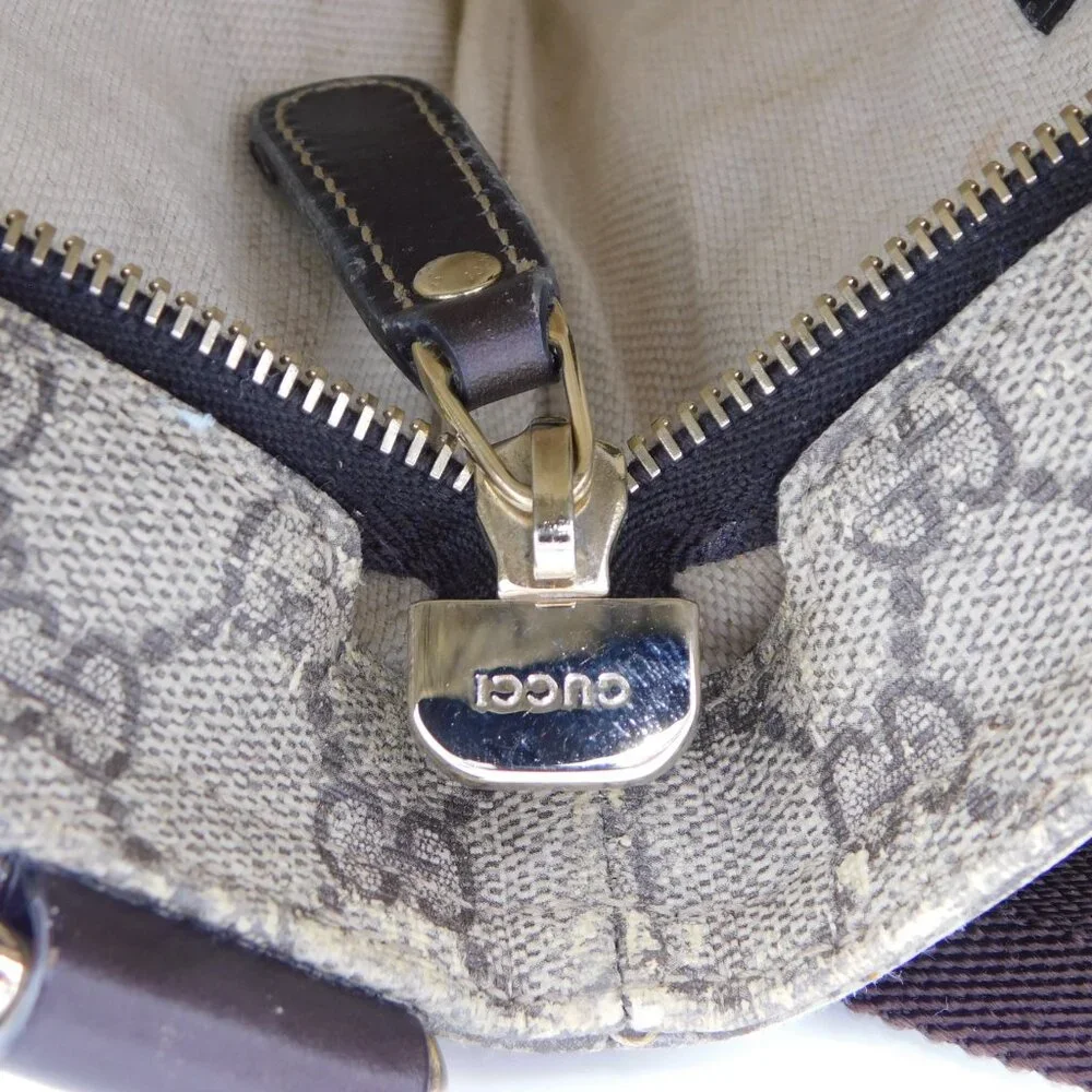 Gucci GG Supreme Coated Canvas Flat Messenger Bag | Beige Ebony | Fair Condition - Picture 9 of 16